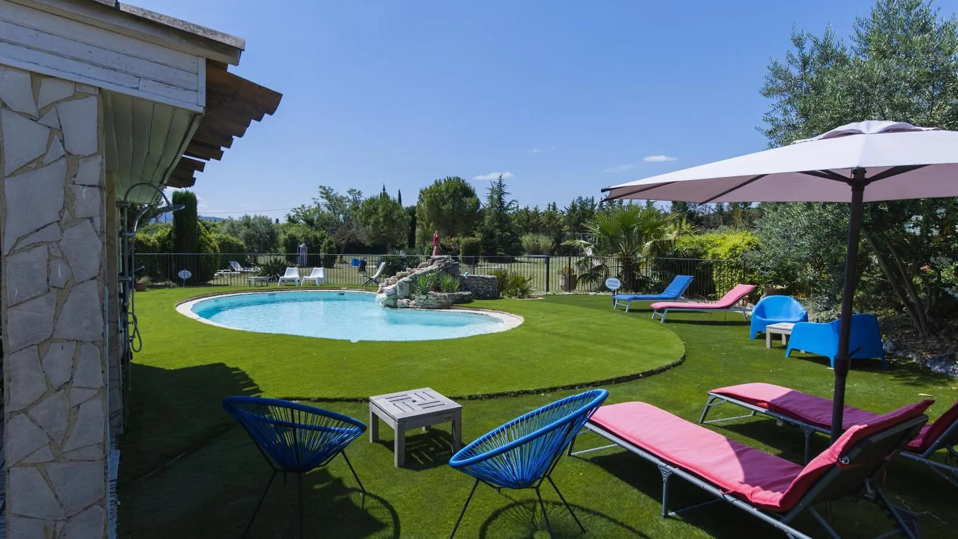 게스트하우스 Chambre D'Hotes - B&B - Fleur De Coton Chez Manon En Luberon Lagnes